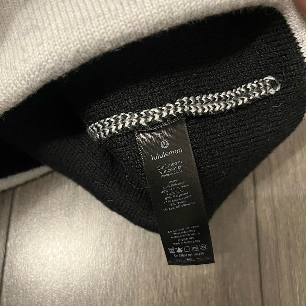 lululemon athletica Light Gray Beanie image 2